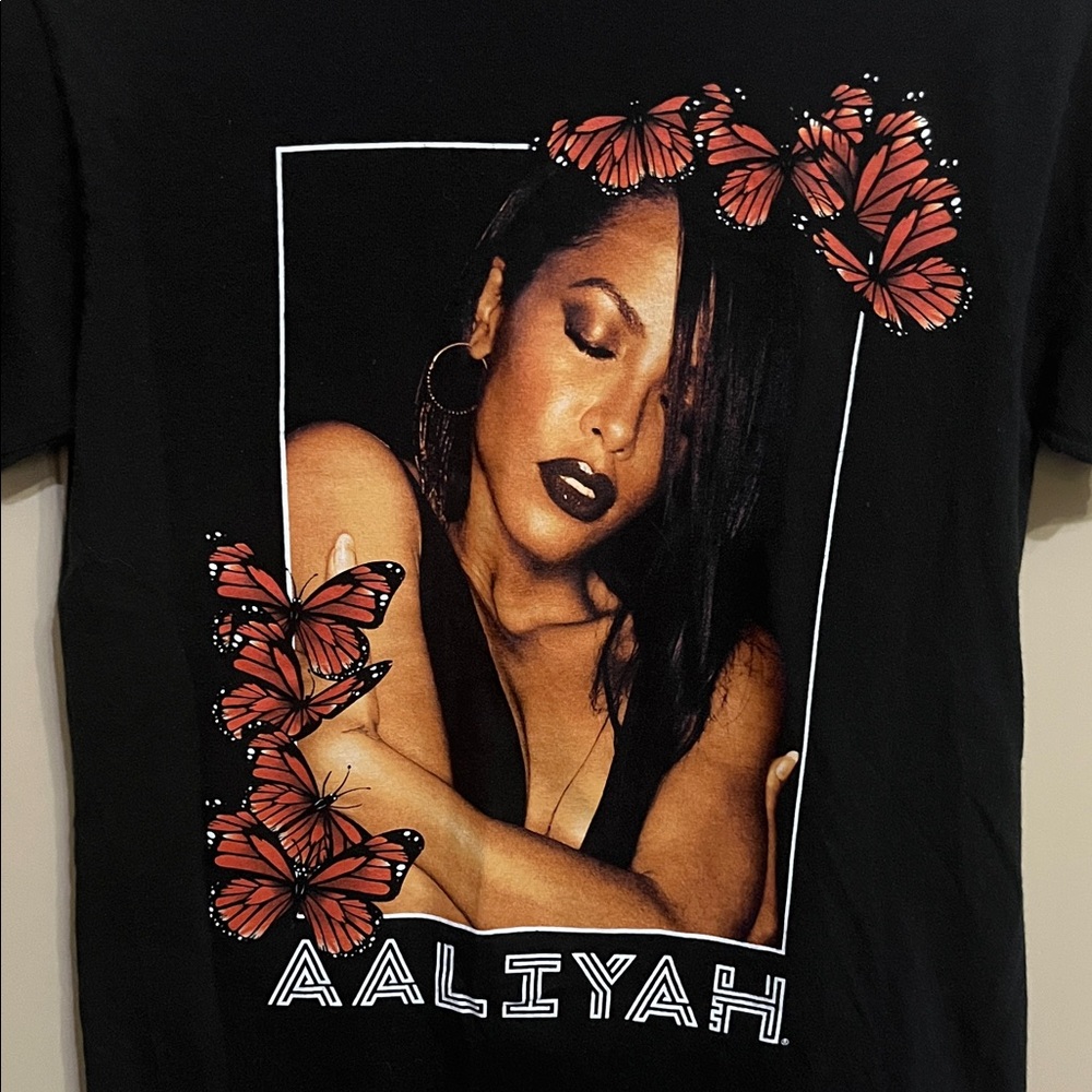 Ripple Junction Black Small Shirt Aaliyah and Red Butterflies